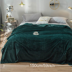 Dark Green Printed Flannel Throw Blanket Solid color Soft Lightweight Throw Blanket 28*40 Inches 60*80 Inches