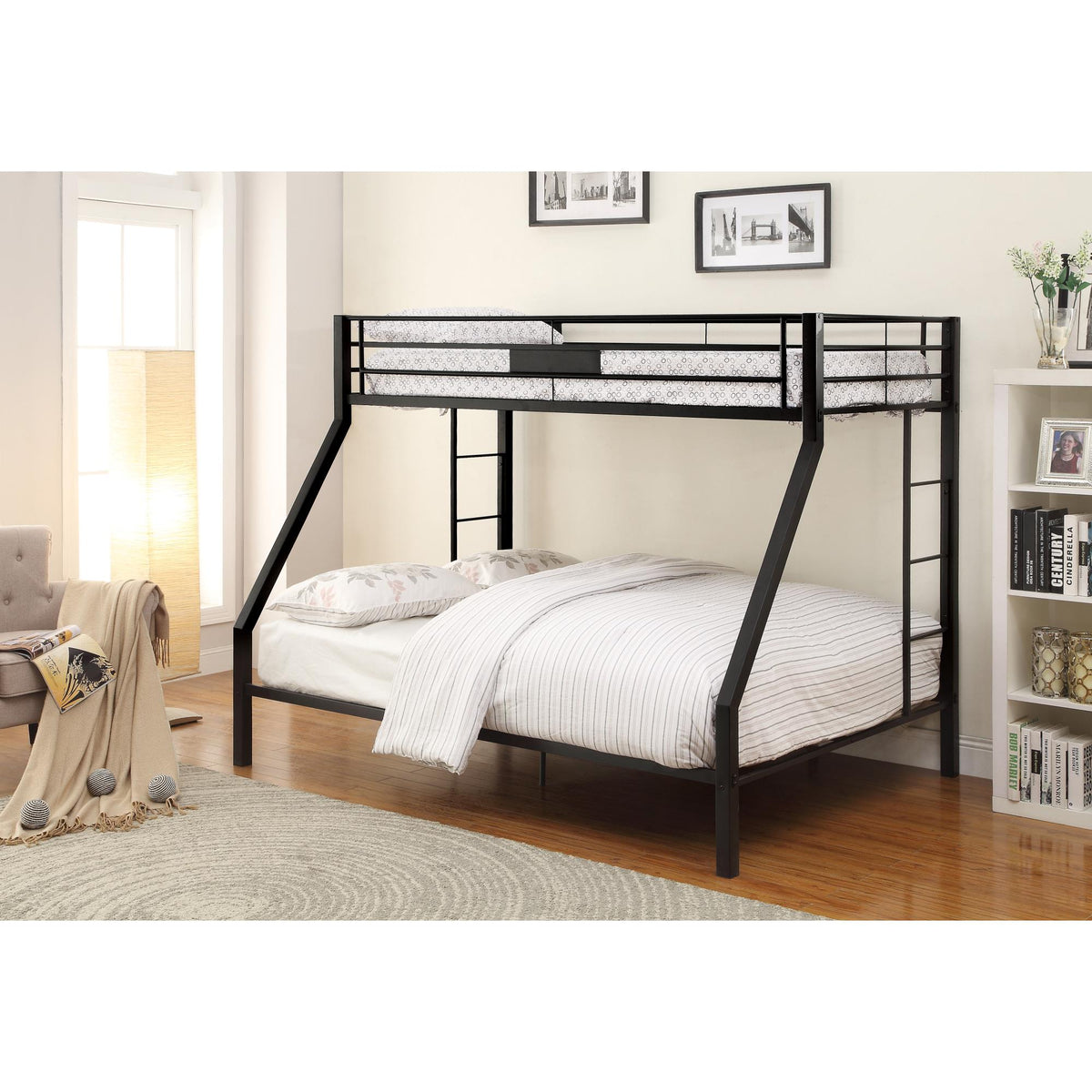 Camelot Sandy Black Finish Twin XL/Queen Bunk Bed