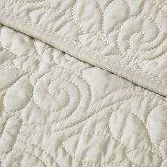 Oasis Quilted Throw Ivory 60x70"