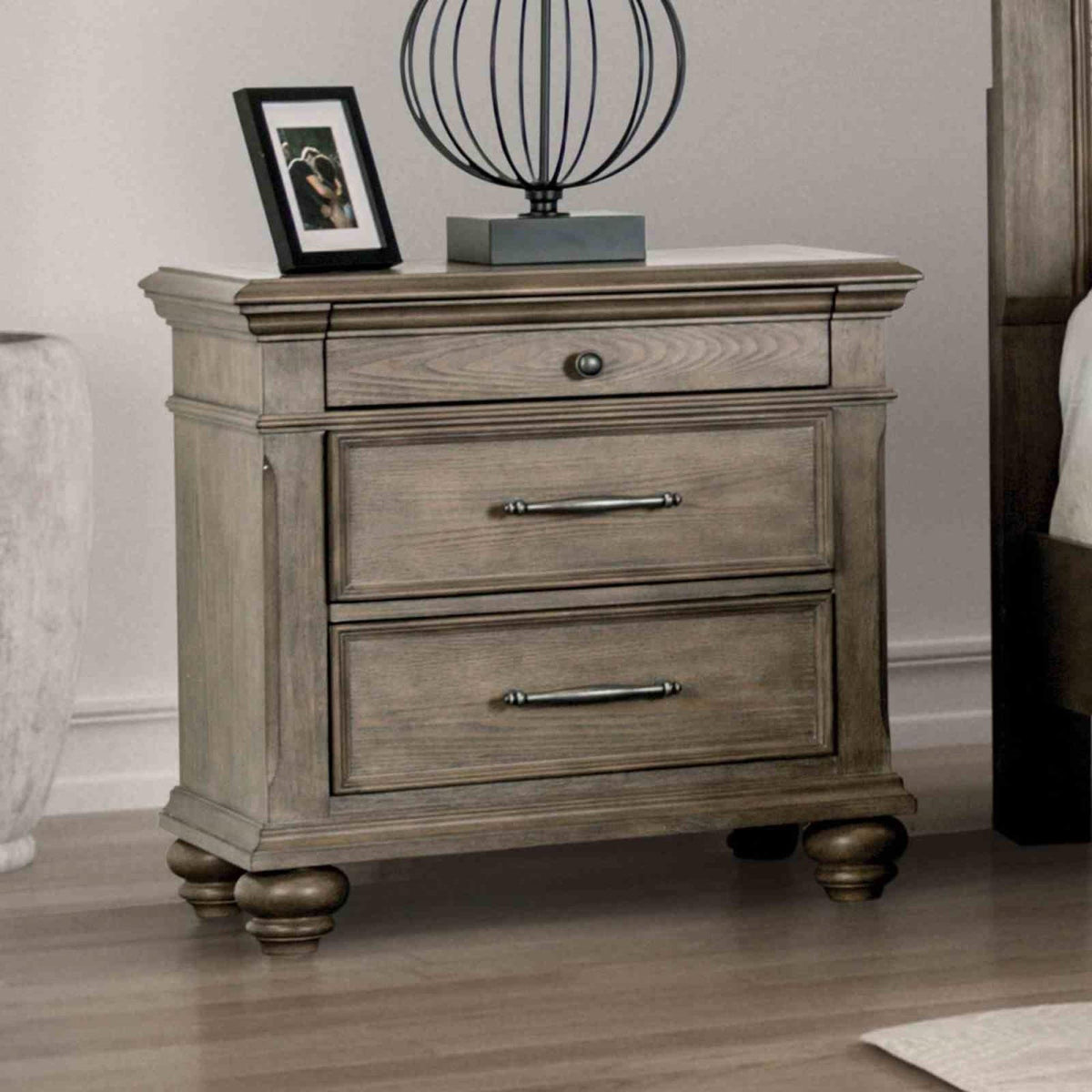 Zenith Oak Finish Nightstand Round knob Ball Bearing Glide Bun Feet Transitional Bedroom Furniture