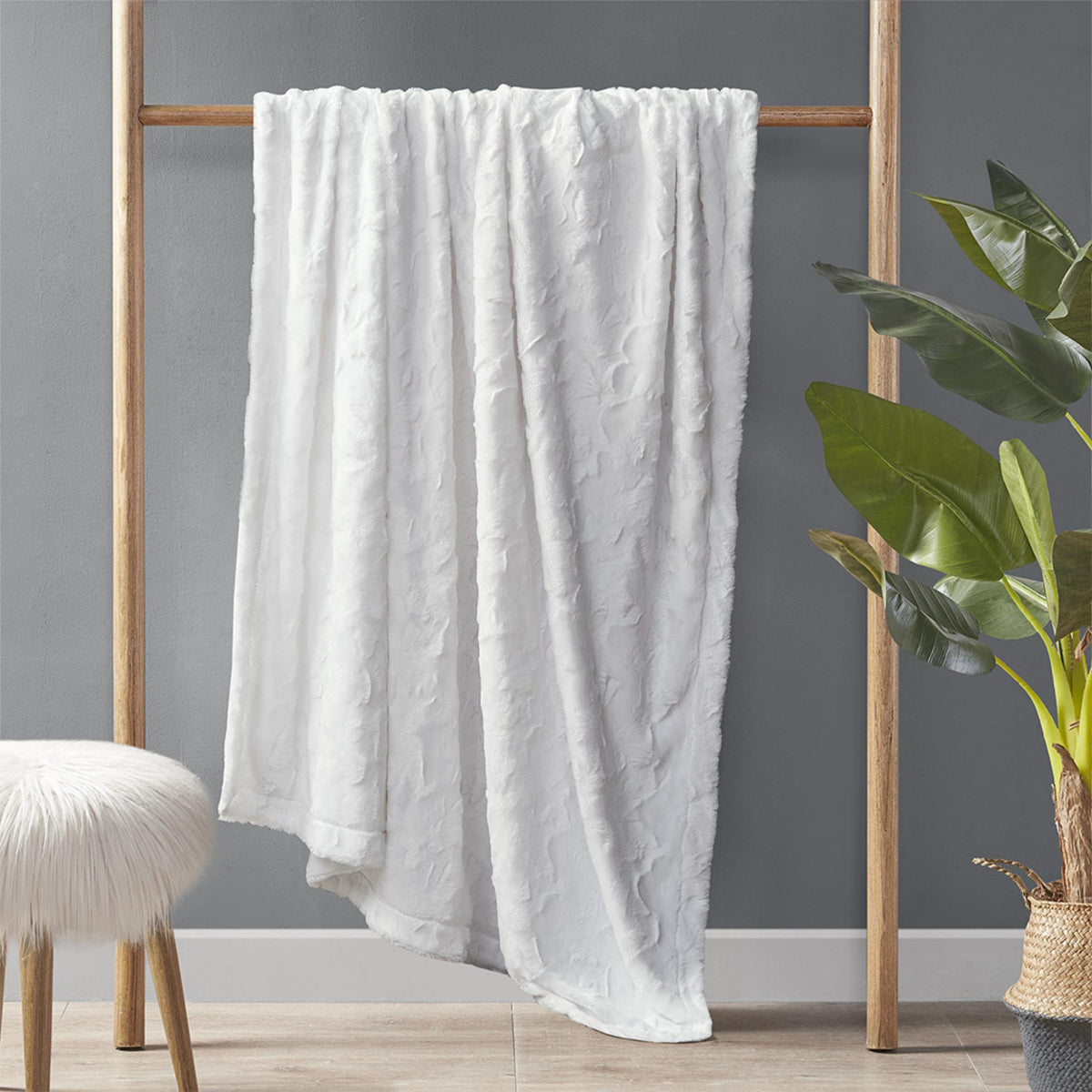 Oasis Faux Fur Throw
