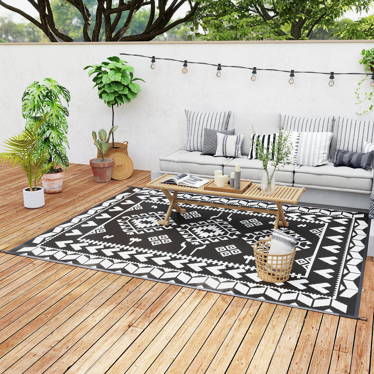 Reversible Outdoor Rug, Waterproof Plastic Straw with Carry Bag, 8' x 10', Black & White Rhombus Patchwork