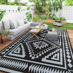 Reversible Outdoor Rug, Waterproof Plastic Straw with Carry Bag, 9' x 18', Black & Gray Square Patchwork
