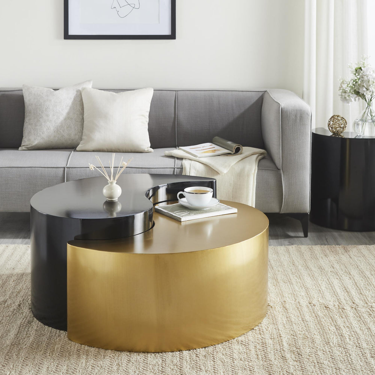 SUMMIT YANG Modern & Contemporary Style Coffee Table Made with Iron Sheet Frame in Black & Gold