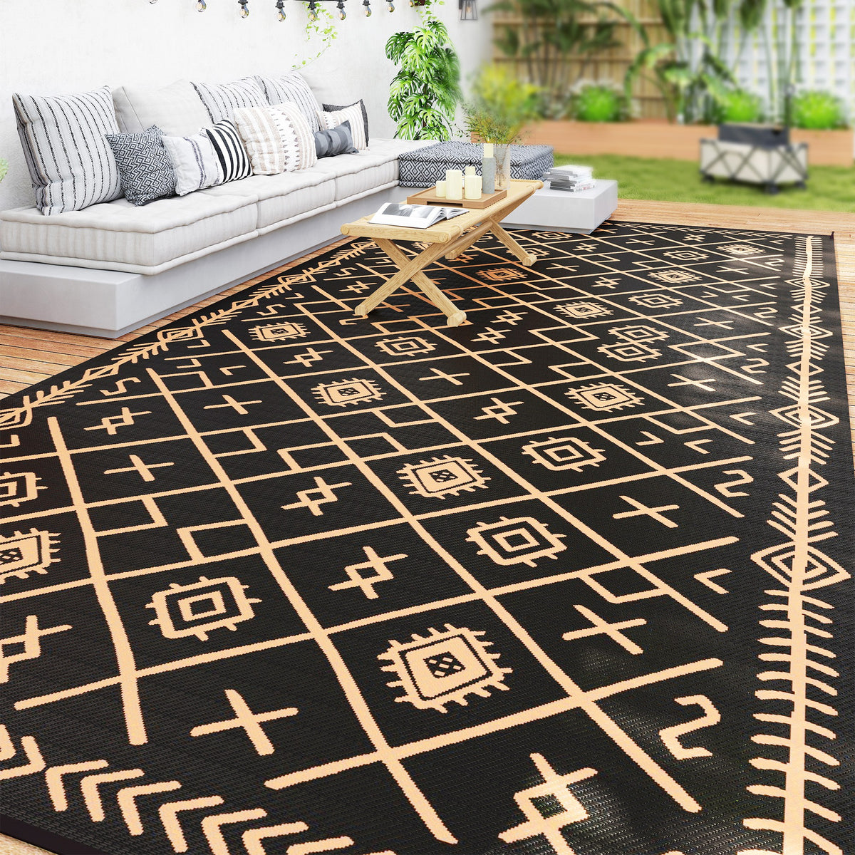 Reversible Outdoor Rug, Waterproof Plastic Straw with Carry Bag, 9' x 18', Black & Brown Rhombus