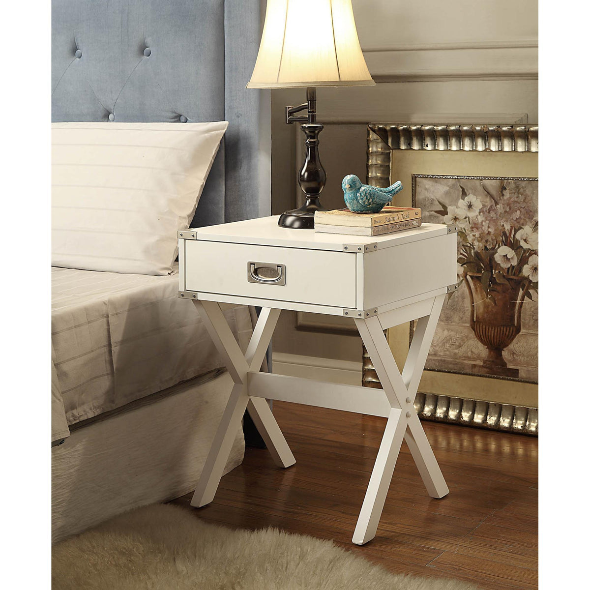 Hera White Finish Accent Table
