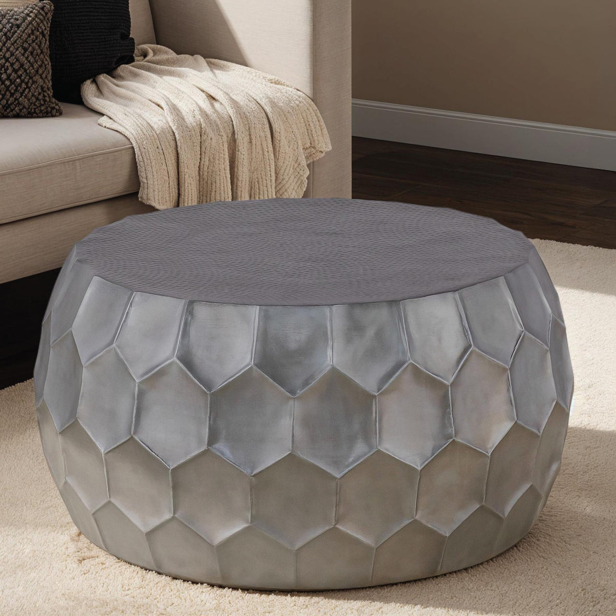 PULSAR Modern Contemporary Round Aluminum material 32" Coffee Table, Farmhouse Table with Glossy Diamond-Patterned Base Antique Silver