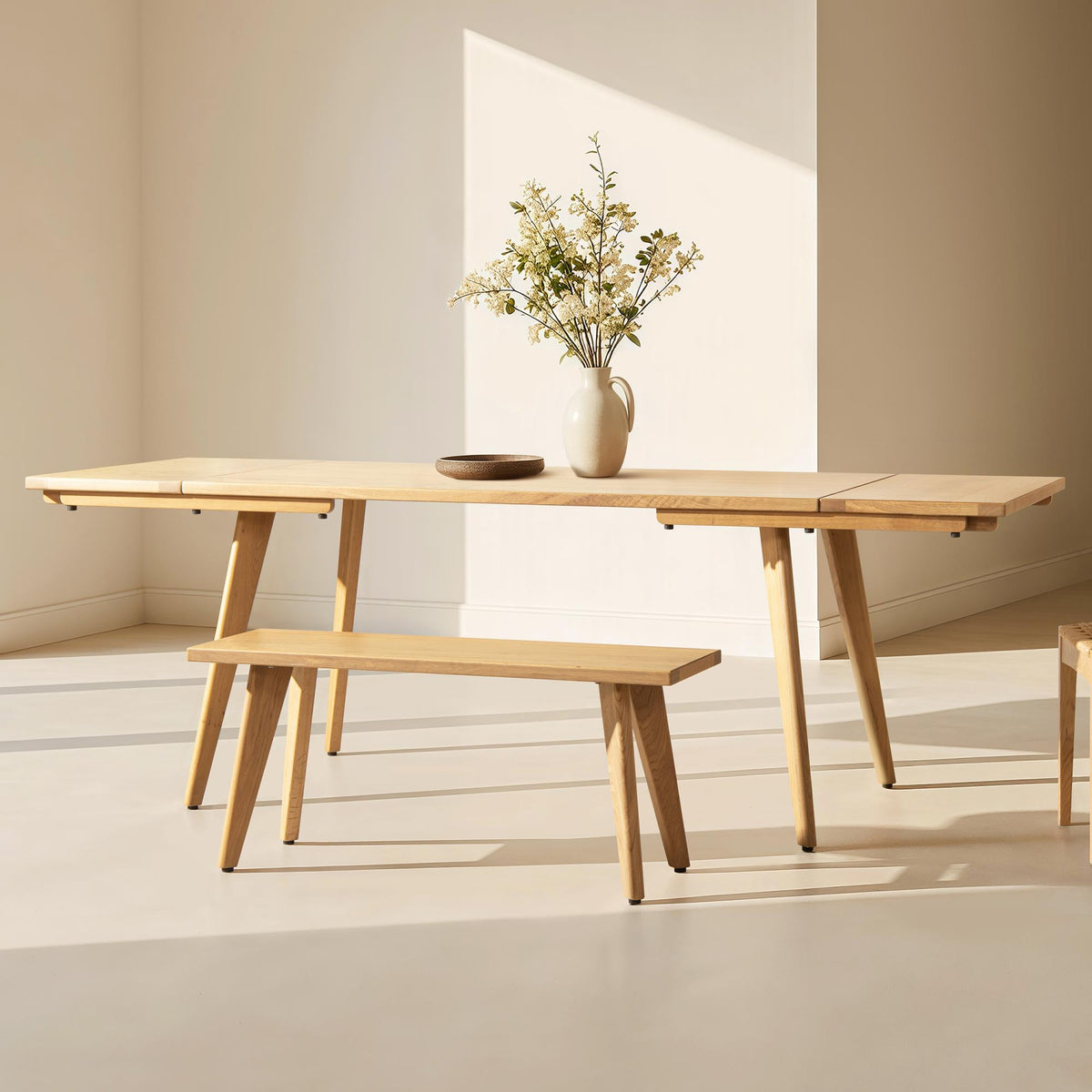Prometheus 59-90.5" Solid Oak Wood 4-6 Seat Extendable Leaf Dining Table, Natural Brown Red Oak