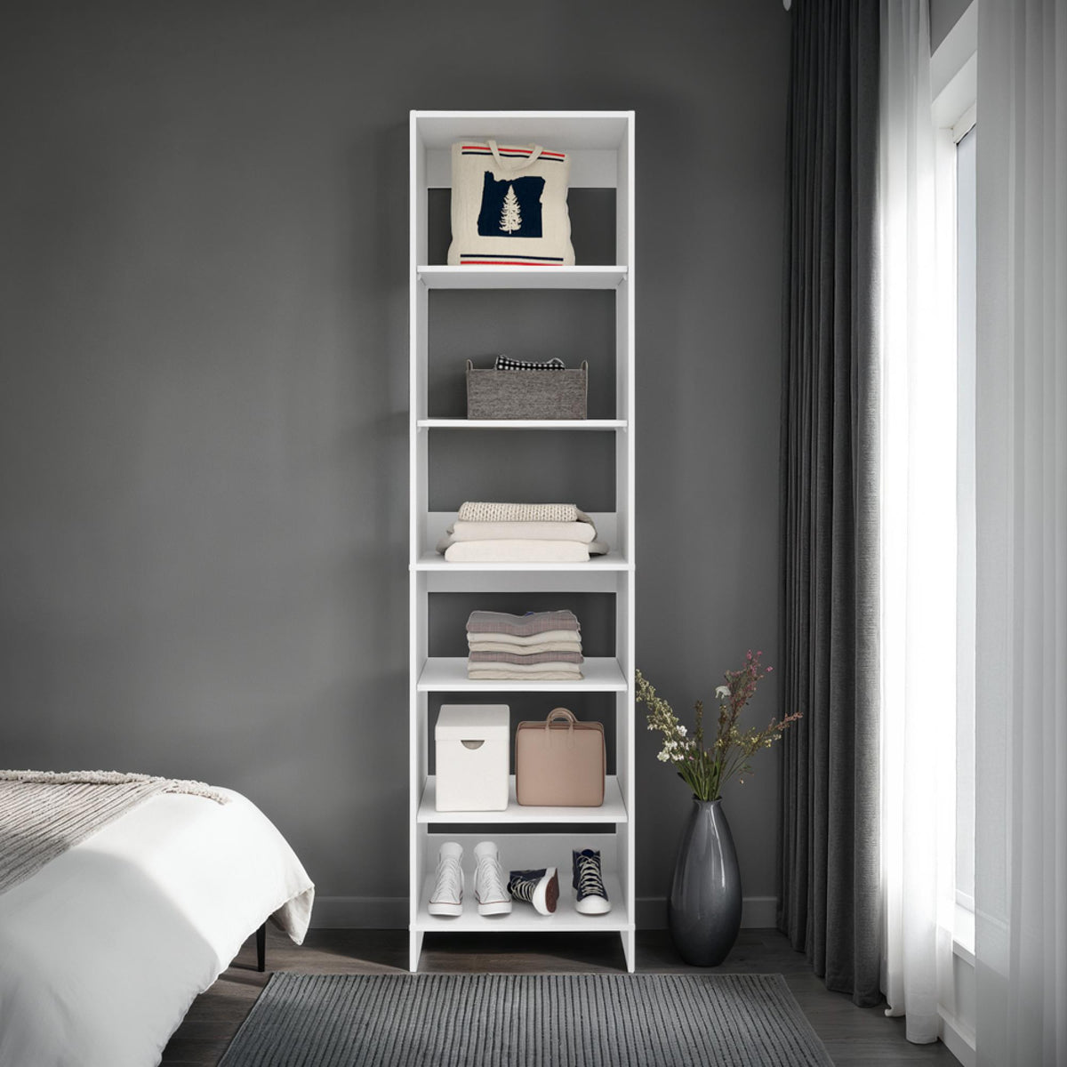 Tiara Closet Space