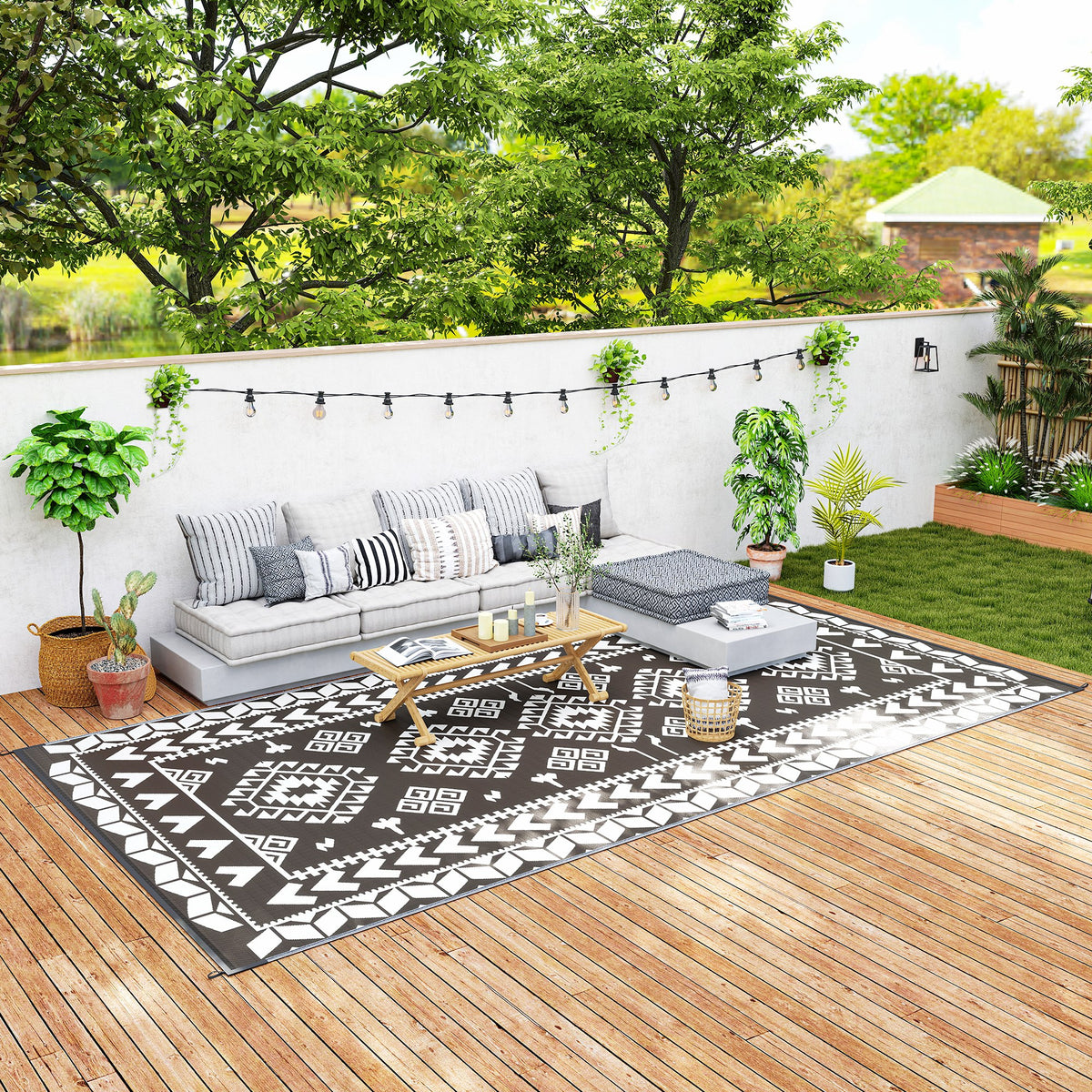Reversible Outdoor Rug, Waterproof Plastic Straw with Carry Bag, 9' x 18', Black & White Rhombus Patchwork